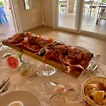 Κατάλυμα σε φάρμα La Panoramica Σαν Μπενεντέτο ντελ Τρόντο
