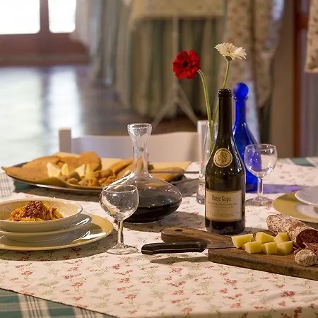 Κατάλυμα σε φάρμα La Panoramica Σαν Μπενεντέτο ντελ Τρόντο